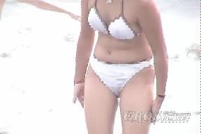 Get Out of the Way! Hot Lady in Swimsuit Passing! 3